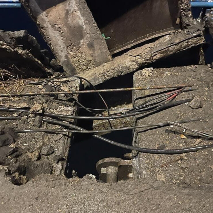 В Семее обвалилась часть «старого моста»
