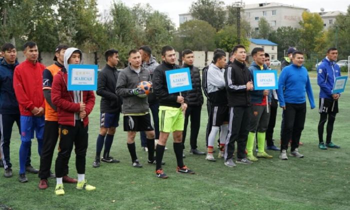 В Семее стартовал футбольный турнир «Дүйсенбілік футбол»