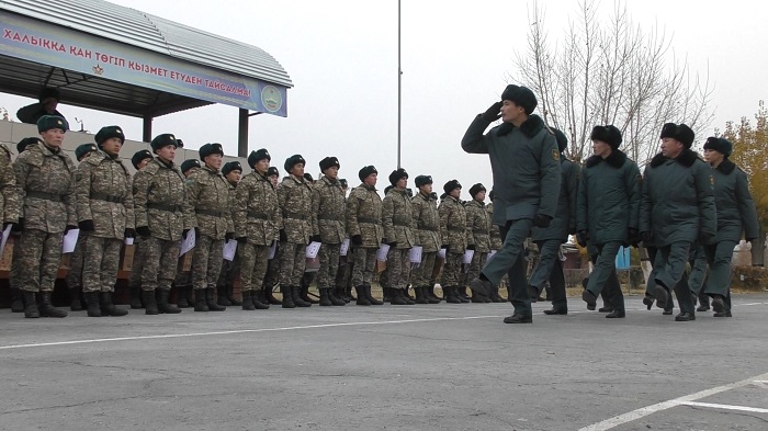 В инженерно-саперном полку Семейского гарнизона  чествовали увольняемых в запас