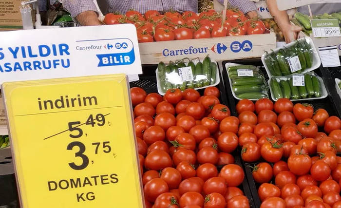 «80 тенге — кило апельсинов». Цены в Турции изумляют казахстанцев