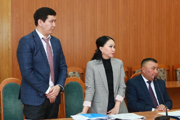 Аким Семея поручил оказать всемерную поддержку перспективным молодежным проектам