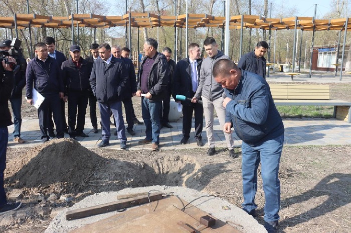 В Семее будет усилена работа по благоустройству улиц и парков