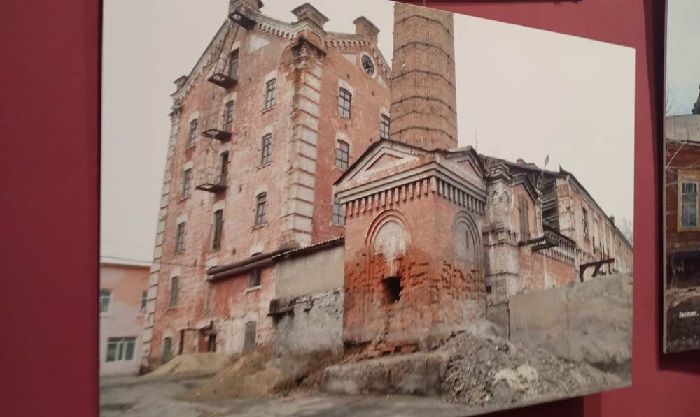 В Семее открылась фотовыставка о старинной городской архитектуре