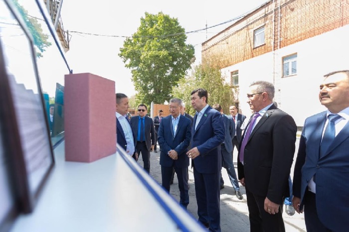 Председатель мажилиса Ерлан Кошанов с рабочим визитом посетил Семей