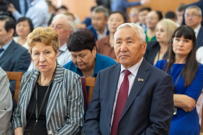 Председатель мажилиса Ерлан Кошанов с рабочим визитом посетил Семей