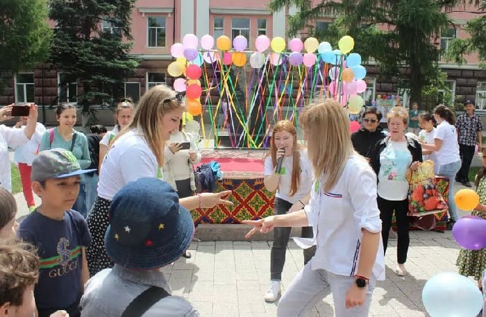 Счастье, солнце, дружба – вот что детям нужно