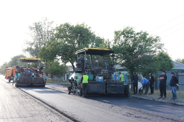 В Семее по улице Сатпаева проводятся дорожные работы