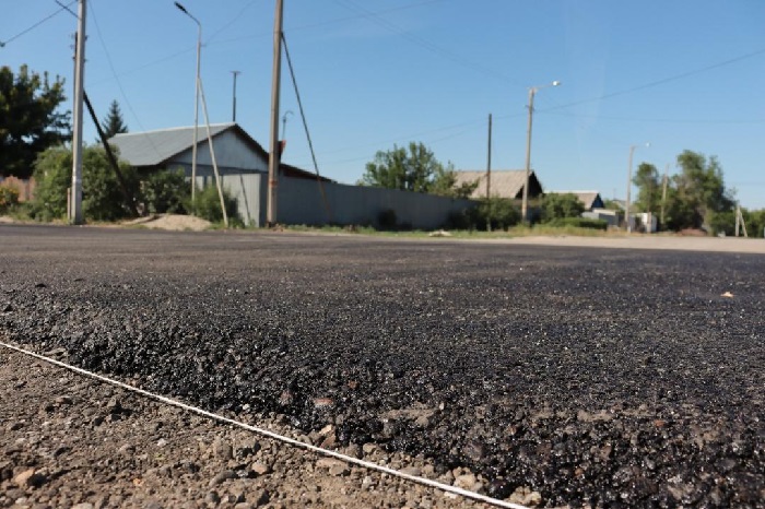 В Семее по улице Пржевальского проводятся дорожные работы