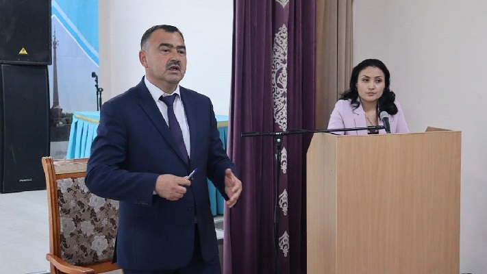Аким города Семей Бакытжан Байахметов провел встречу с жителями поселка Шульбинск