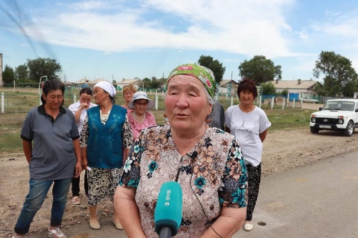 В Семее в сельских округах Мукур и Мурат завершился ремонт подъездных дорог