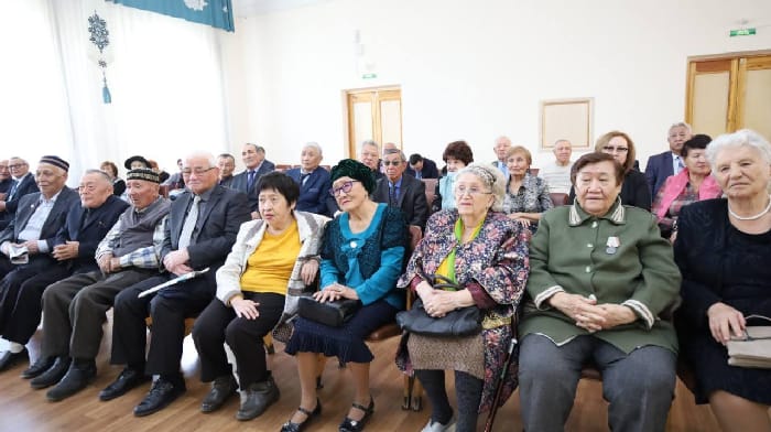 В Семее избраны председатель и члены Совета ветеранов