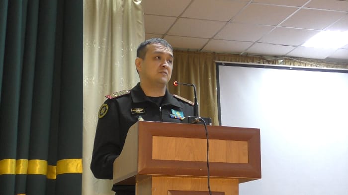Сотрудники военной полиции встретились с солдатами