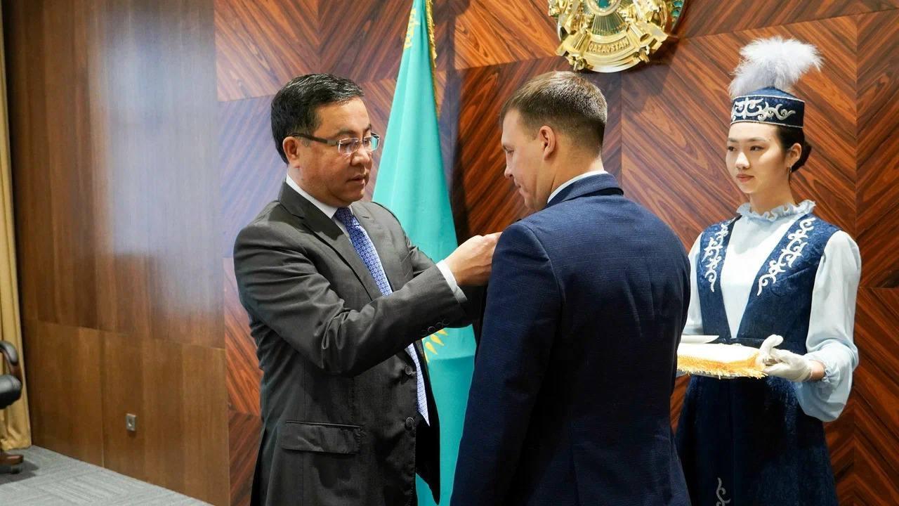 Энергетиков Абайской области наградили накануне профессионального праздника