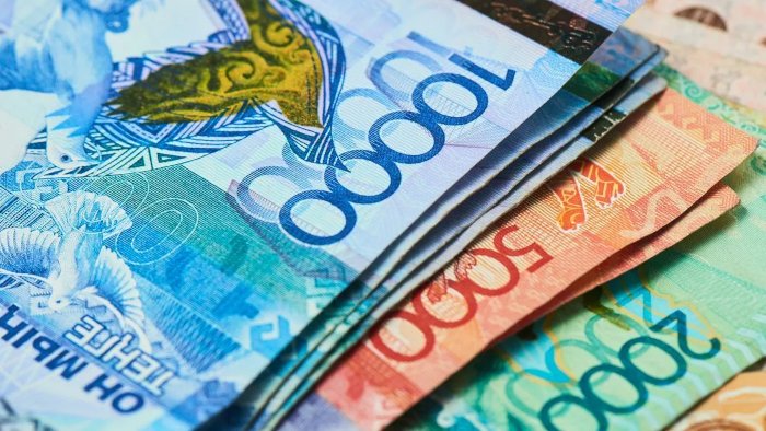 Как стать миллионером к Новому году в Казахстане — новая акция от CreditPlus