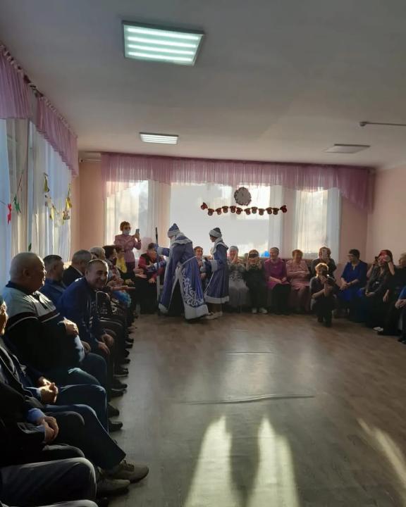 Новогодний концерт «Қош келдің жаңа жыл» для подопечных территориального центра социального обслуживания города Семей