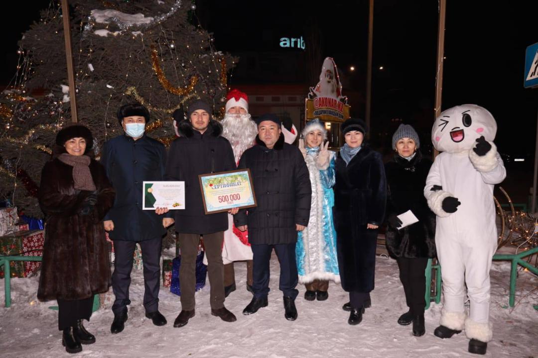 В Семее объявлены итоги конкурса на самое лучшее новогоднее оформление