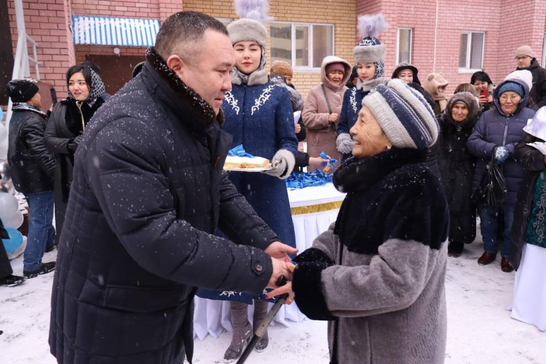 В Семее 64 семьи получили ключи от квартир в преддверии Нового года