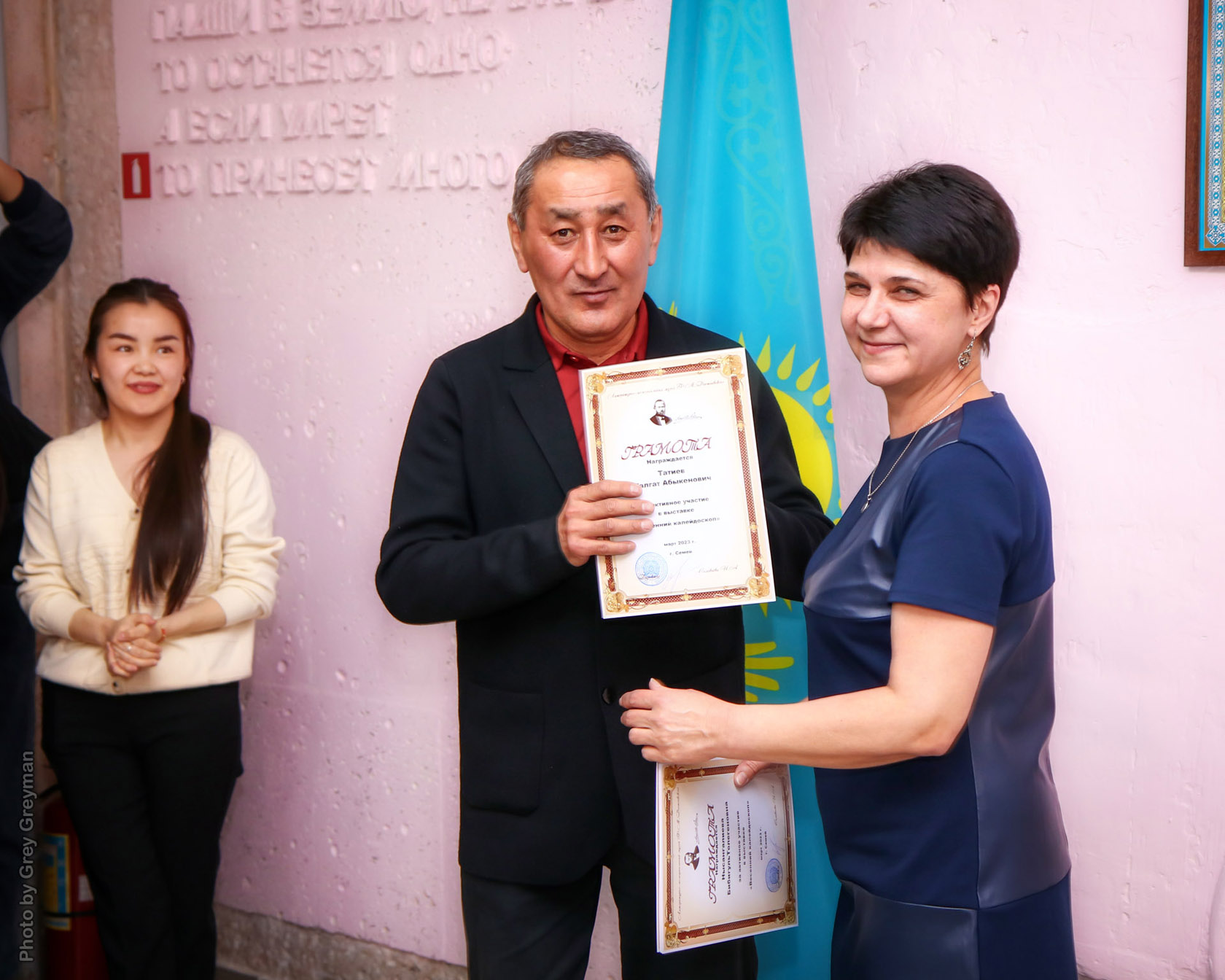 Выставка преподавателей Университета им. Шакарима открылась в Литературно-мемориальном музее Ф.М.Достоевского