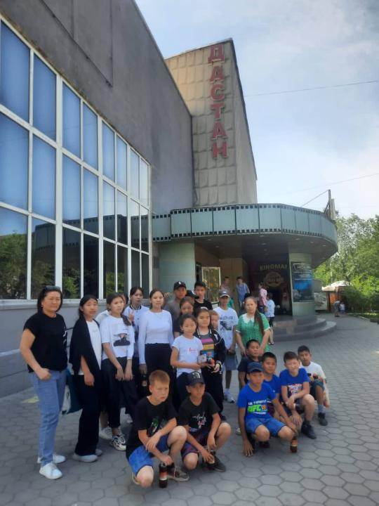 Бесплатные путевки в летние лагеря предоставят детям, эвакуированным из пожароопасной зоны