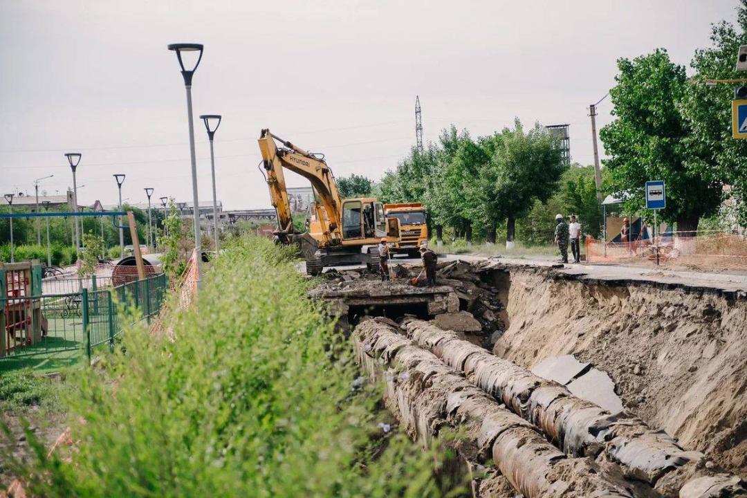 Нурлан Уранхаев ознакомился с реконструкцией теплосетей в Семее