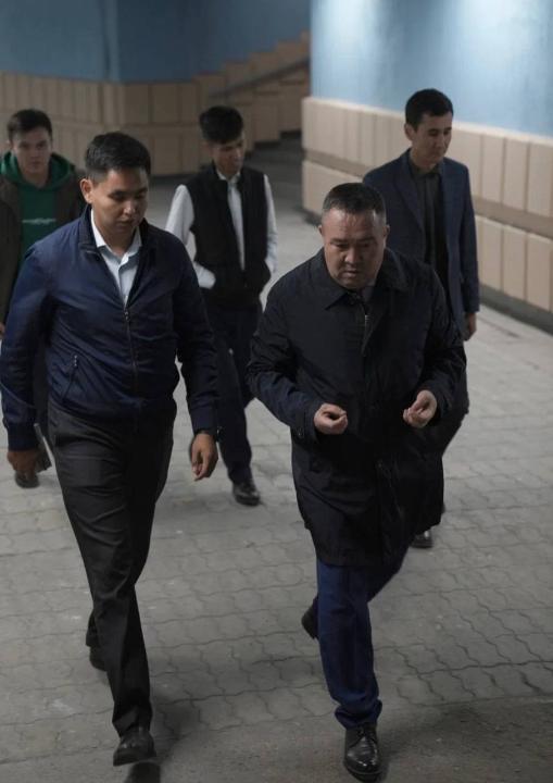 В Семее по улице Би Боранбая продолжаются работы по асфальтированию