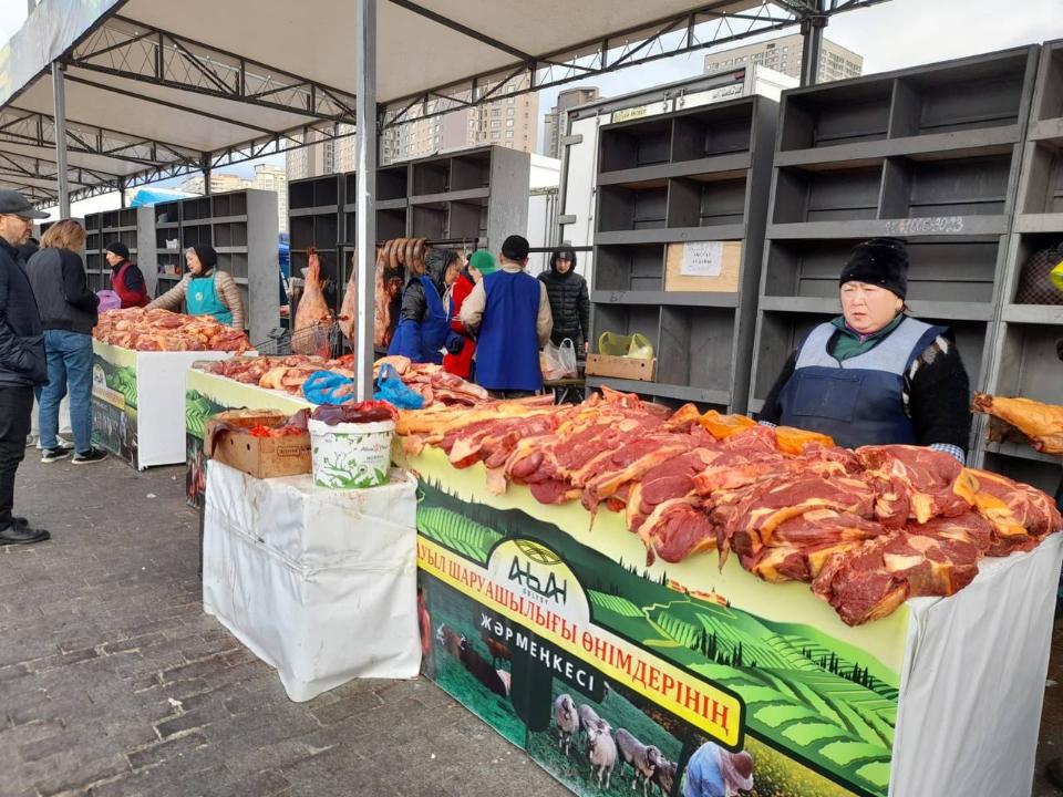 Предприниматели Семея представили свою продукцию на ярмарке в Астане