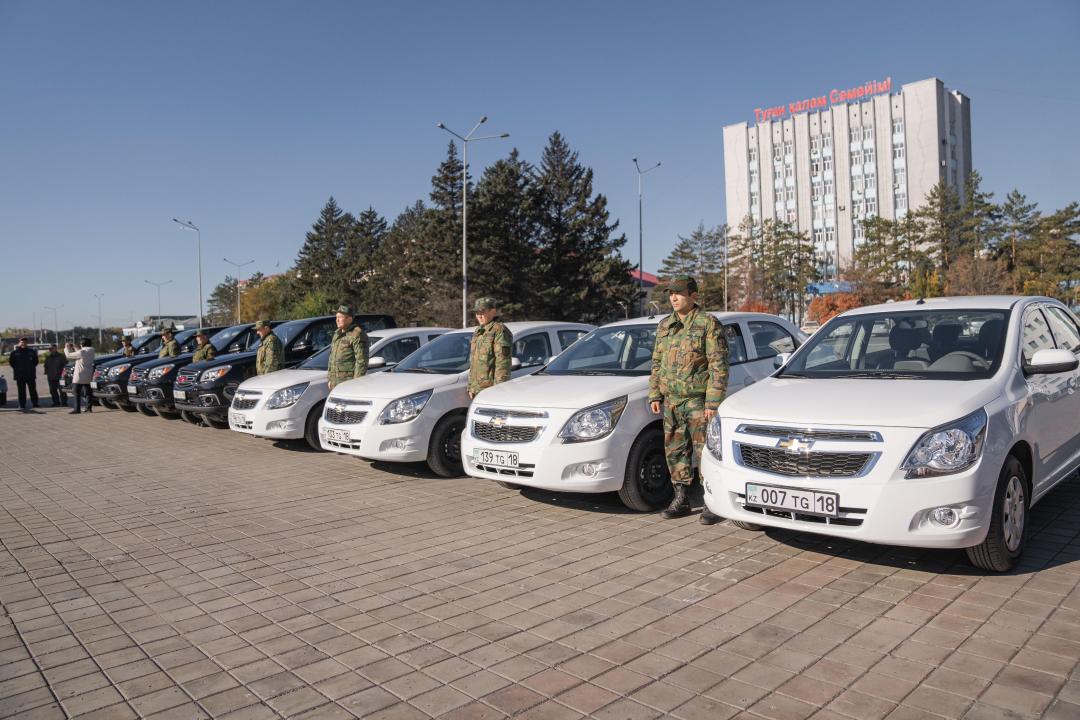 Спасателям Абайской области вручили ключи от специализированной техники
