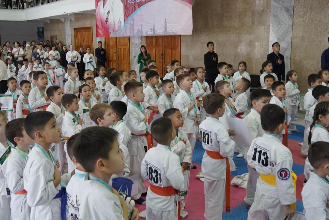 Ко Дню Республики в Семее прошел чемпионат города по киокушинкай карате