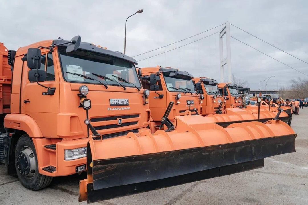 119 дорожно-уборочных машин по городу Семей готовы к зимнему сезону