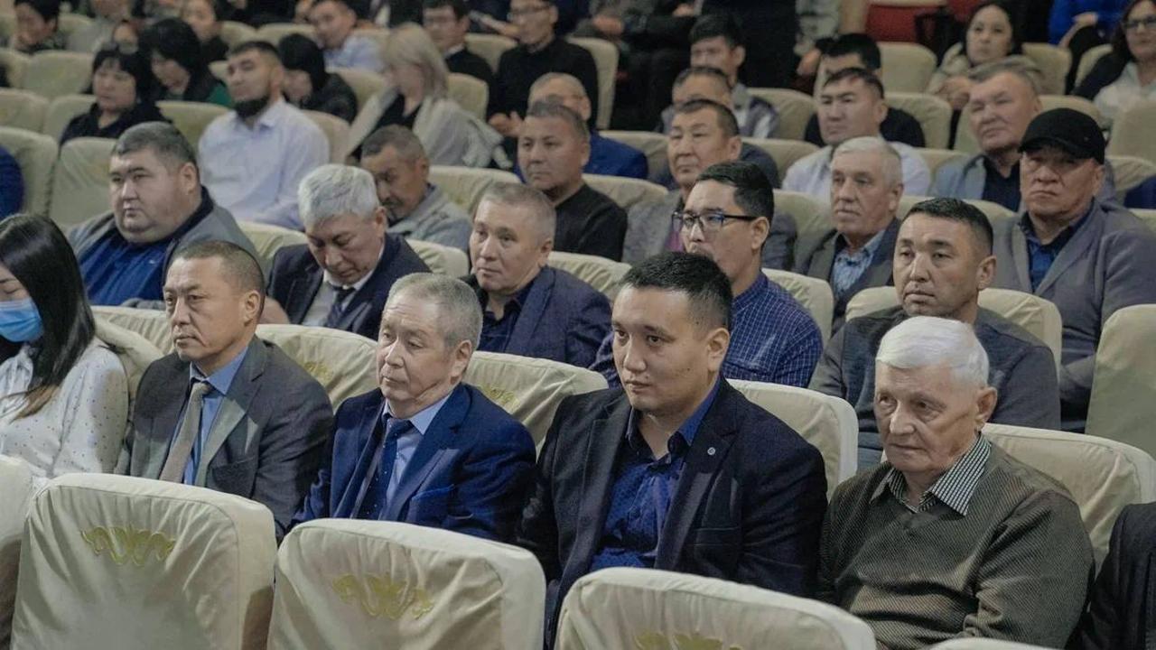 В Семее прошло чествование лучших работников электроэнергетики