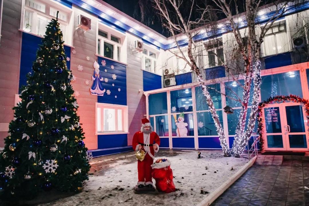 Объявлены итоги конкурса на самое лучшее новогоднее оформление фасадов в Семее