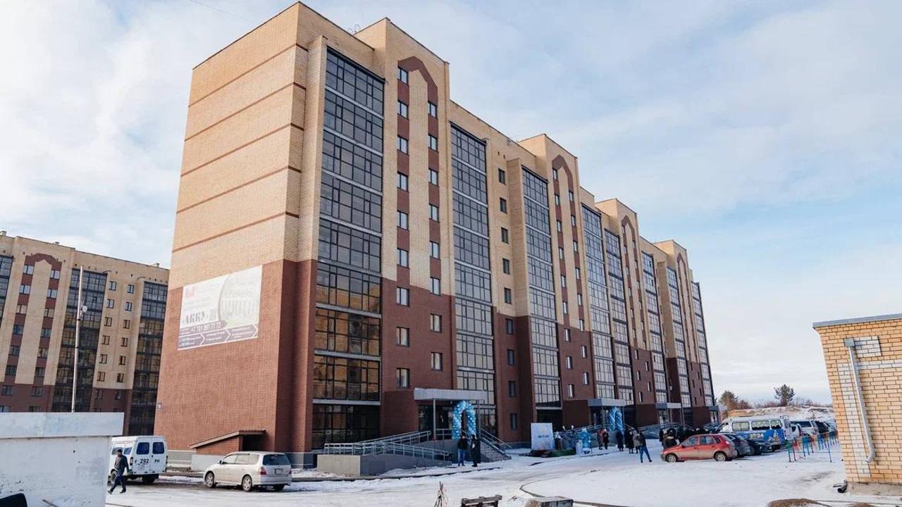 В канун Нового года ключи от квартир вручили 31 семье в Семее