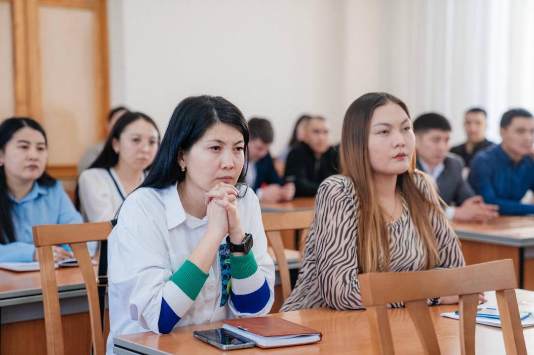 В Семее разъяснили ход отбора в региональный кадровый резерв