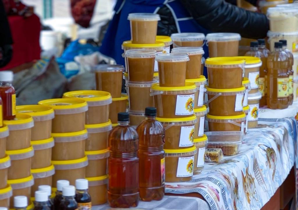 В Семее прошла ярмарка социально-значимых продовольственных товаров