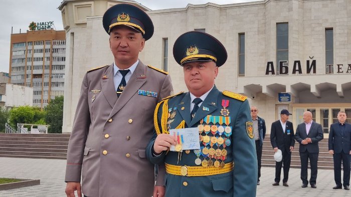 Вручены медали первого министра обороны