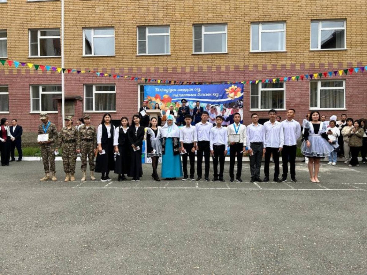 Школы Семея распахнули двери для учащихся