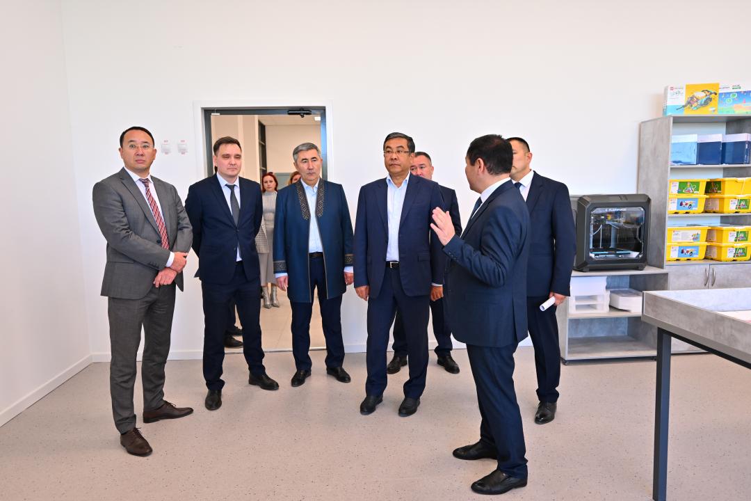 В Семее открылась IT-школа на 1200 мест