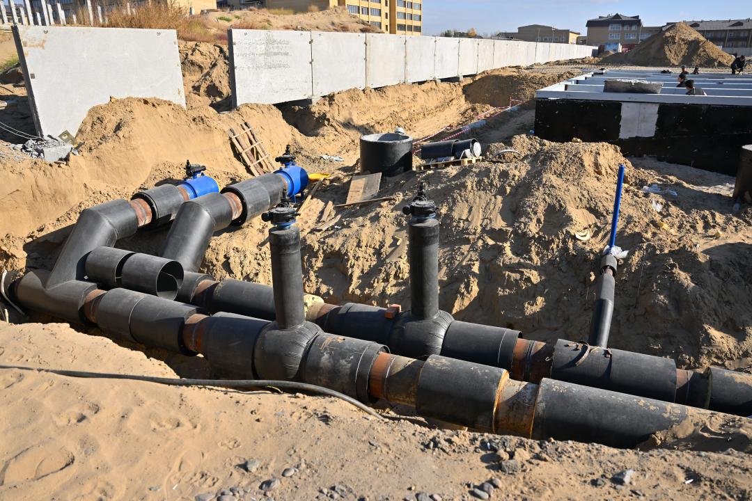 Аким области проверил строительство БМК в микрорайоне Карагайлы