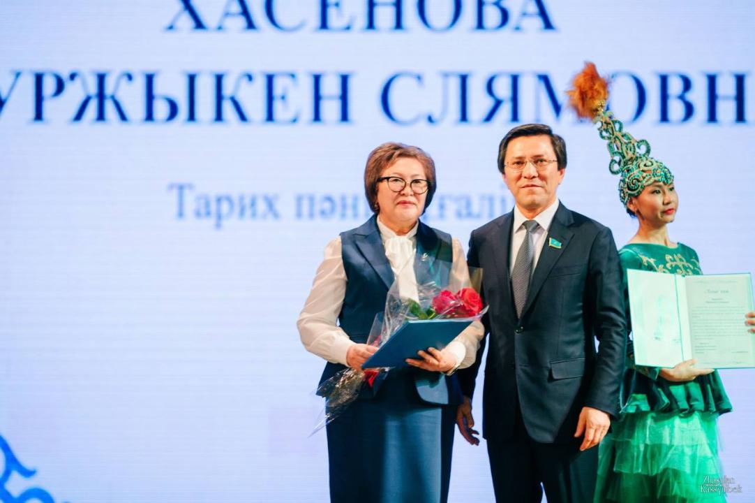 Вековой юбилей отметила гимназия в Семее