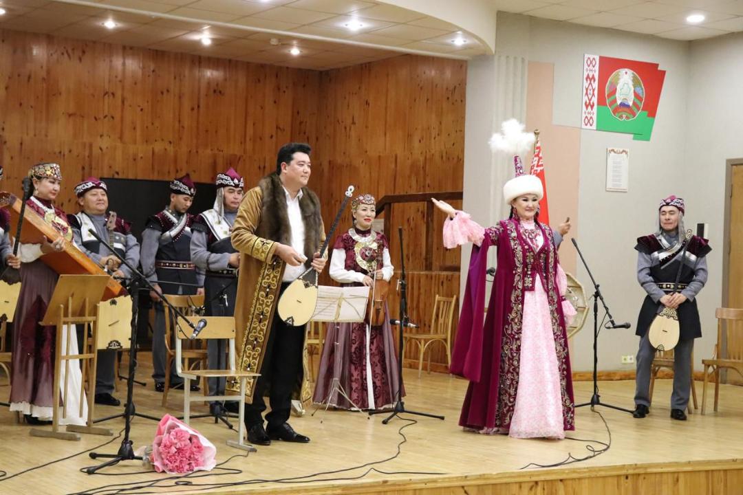 Артисты из Семея выступили в Минске