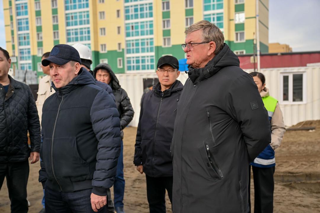 Глава региона проверил строительство инфраструктурных объектов в Семее