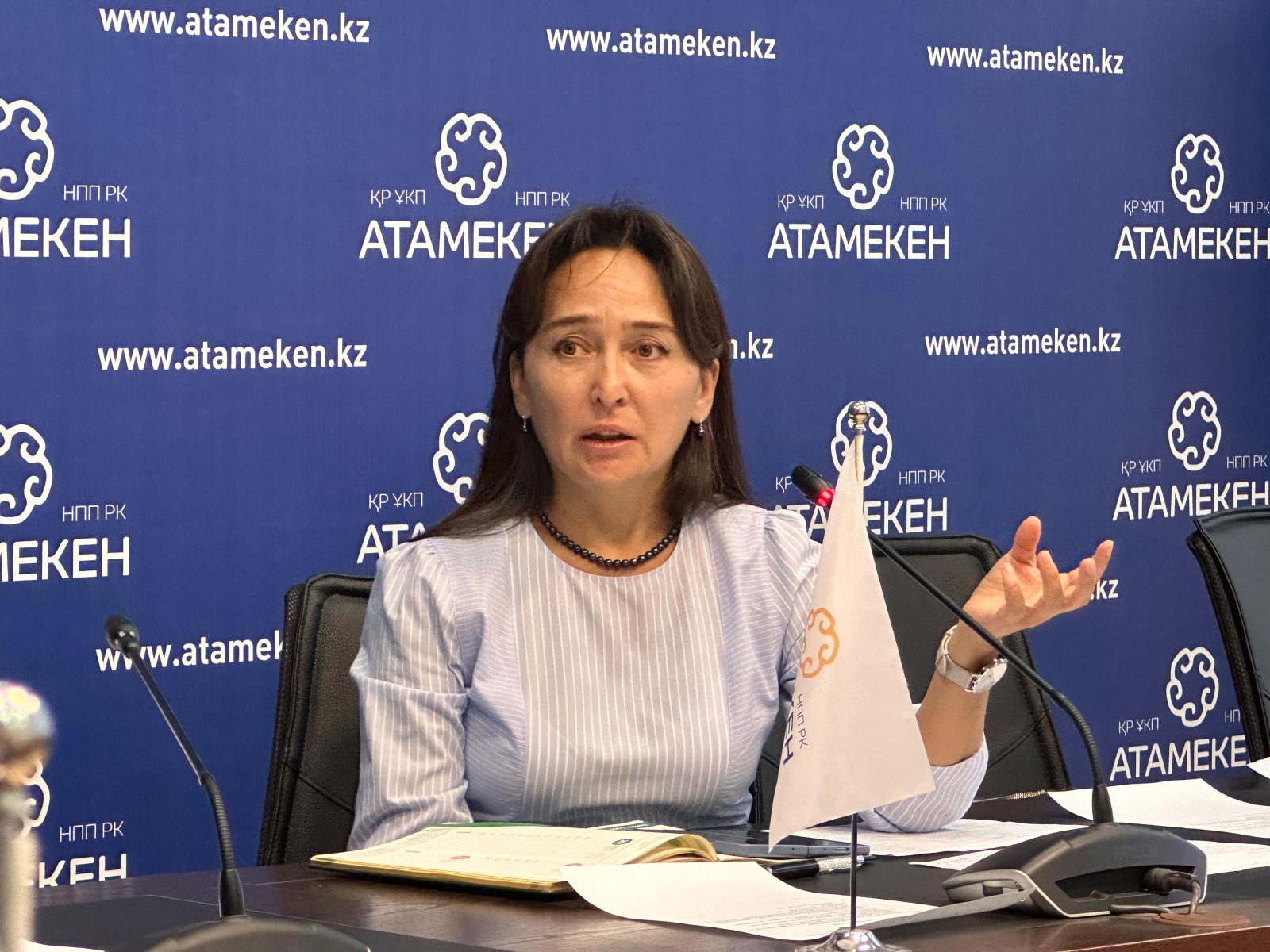 Поддержку женского предпринимательства и доступ к сельхозземлям обсудили в области Абай
