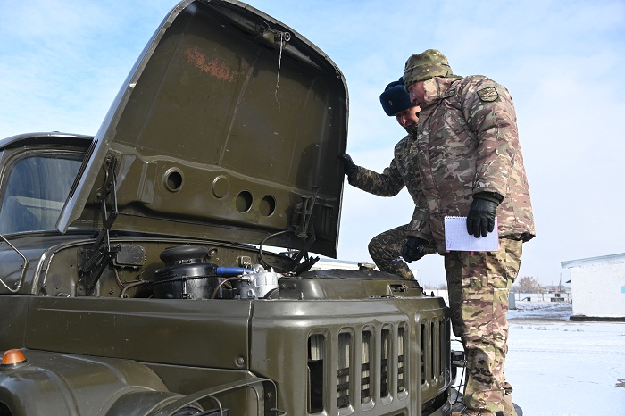 В Семее комиссия проверила готовность военной техники