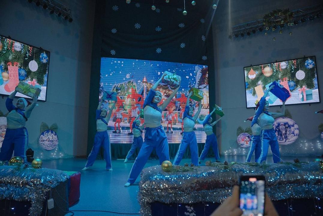 Новогодняя сказка для детей в Семее