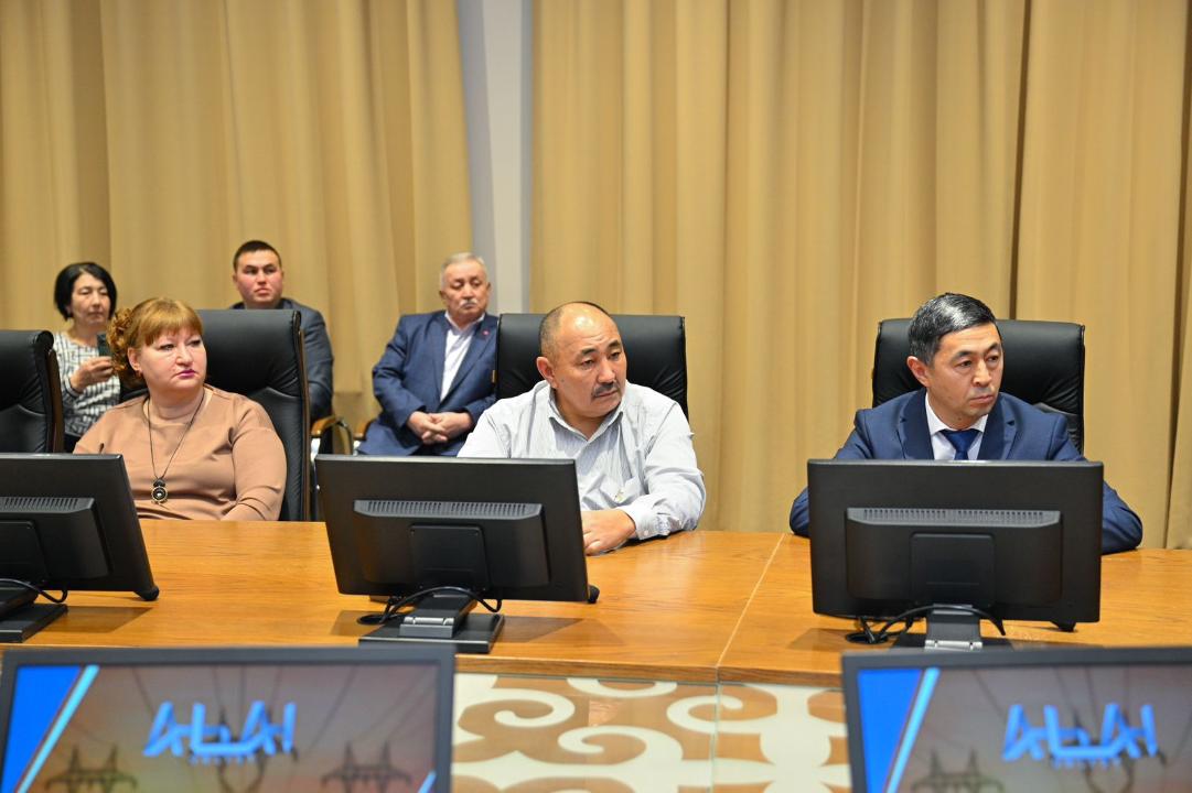 В области наградили лучших энергетиков региона