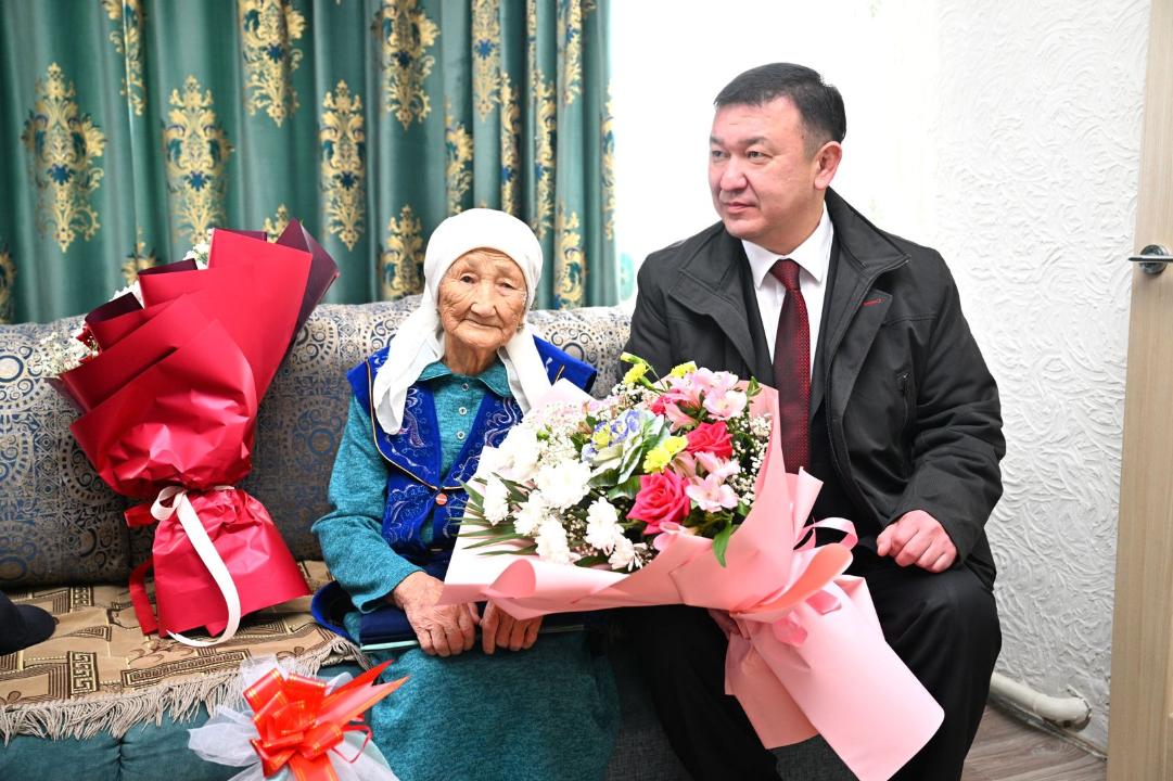 Глава региона поздравил долгожительницу со 103-летием