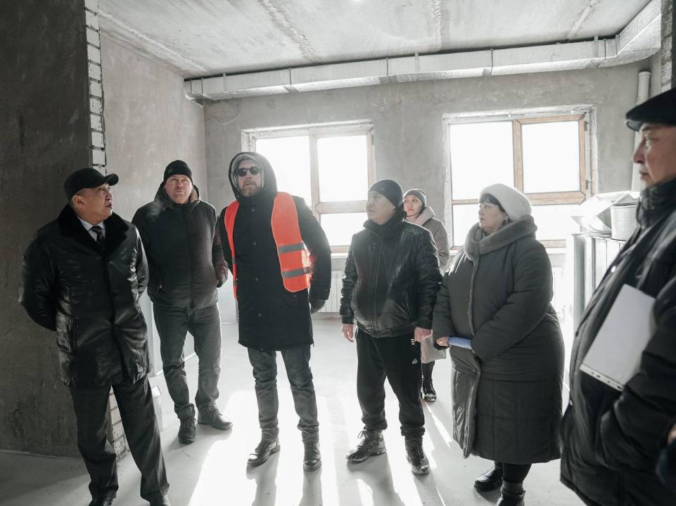 Аким города провел рабочий объезд ключевых социальных объектов