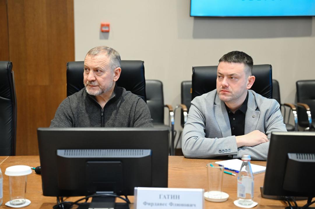Глава региона встретился с делегацией из Татарстана