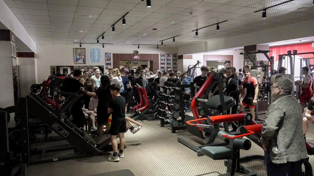 В Семее прошёл чемпионат по классическому пауэрлифтингу и жиму штанги лёжа