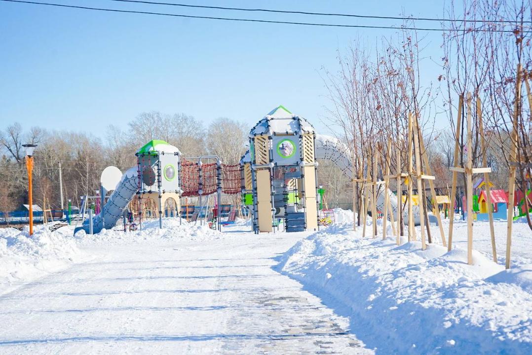 Благоустройство острова Бейбітшілік продолжается